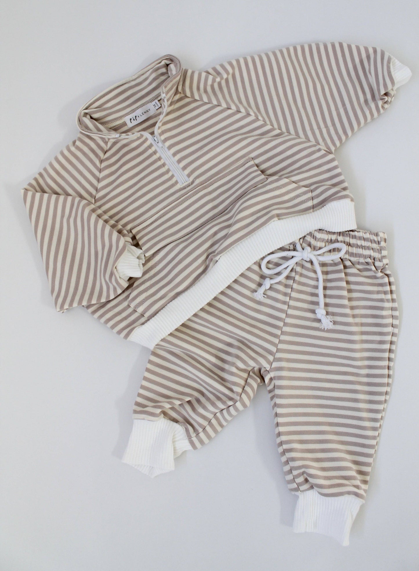 Pip and Lenny - Hazelnut Vintage Cosy Track Set