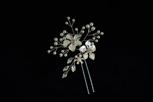 Brides and Belts - The Meadow Single Pin