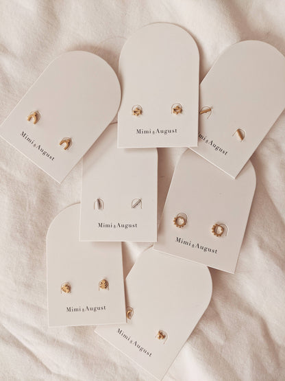 Bar gold plated earrings: Gold