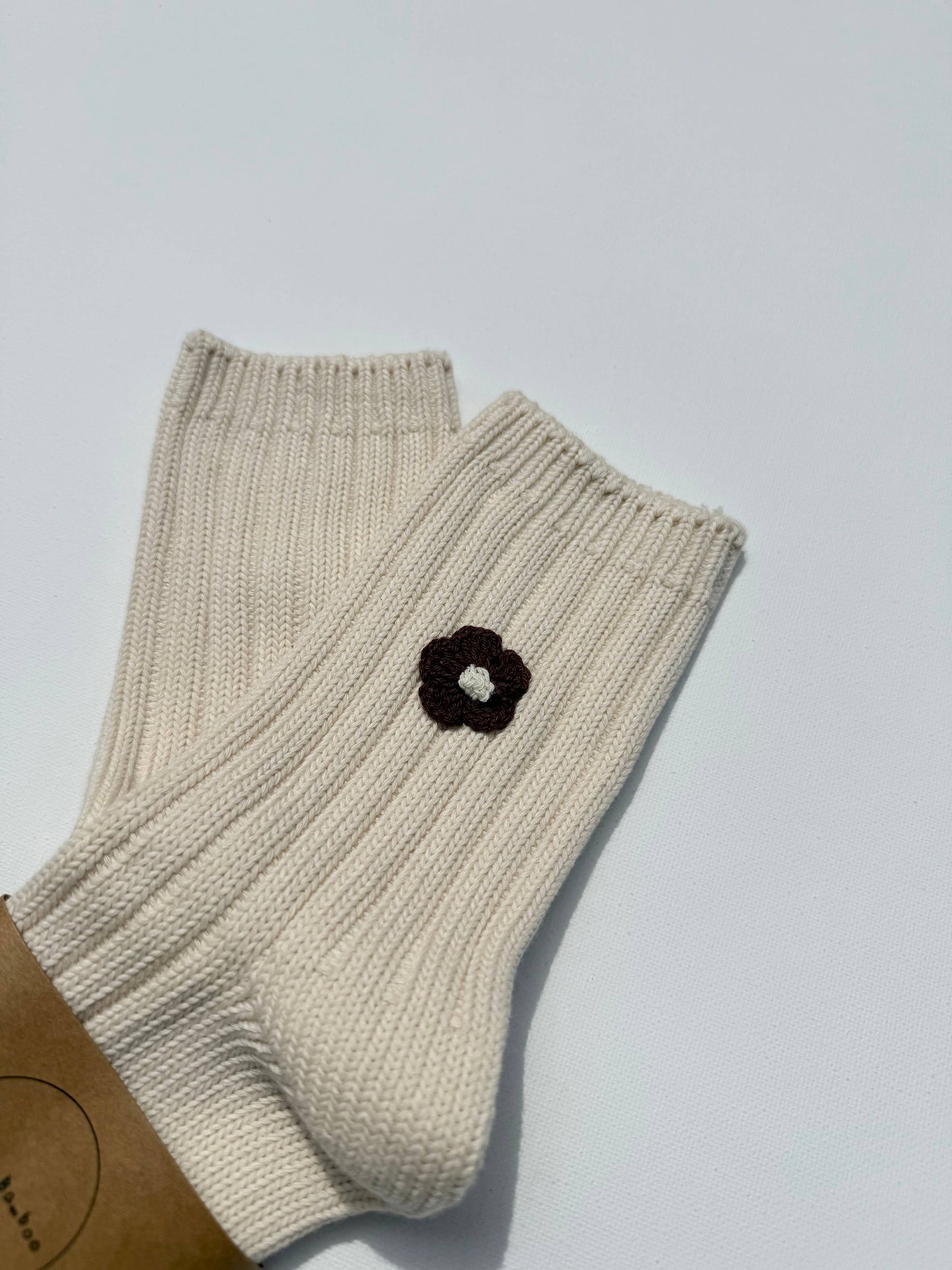 CROCHET HAPPY FLOWER SOCKS: Lavender / Ankle socks