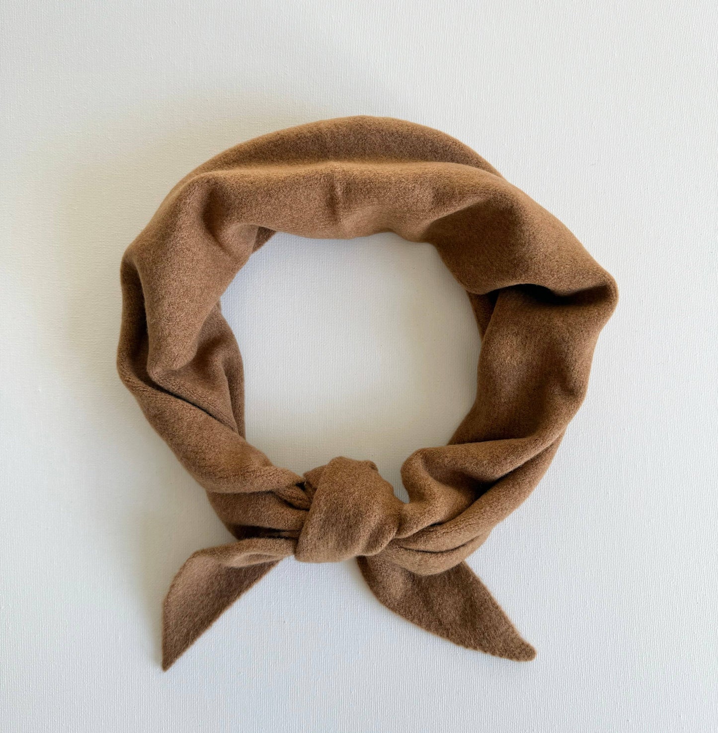 FUZZY WOOL CRAVAT SCARF - Caramel