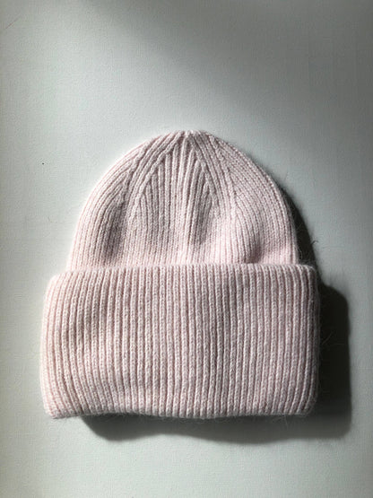 ROYAL ANGORA WOOL BEANIE - snow pastel: Lotus pink