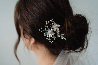 Brides and Belts - The Meadow Single Pin