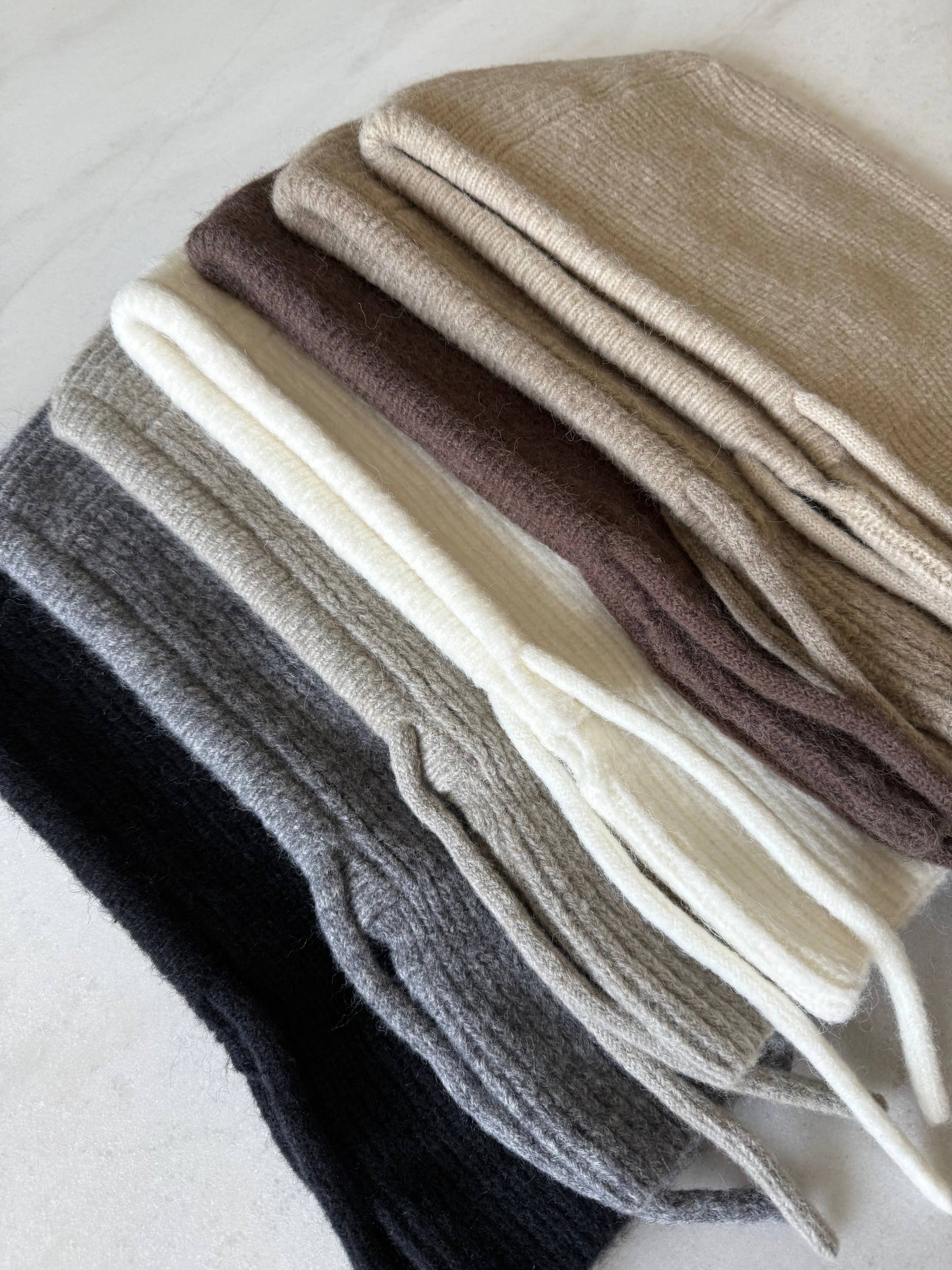 FUZZY ALPACA BALACLAVA - neutral: Cream / One size