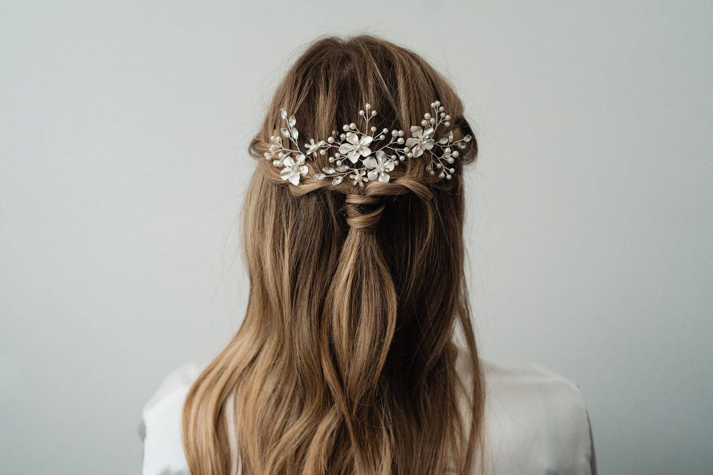Brides and Belts - The Meadow Single Pin