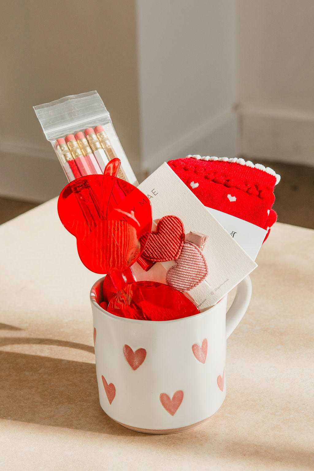 Mystery Gift - Love Mugs