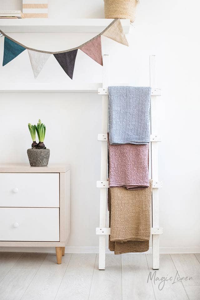 MagicLinen - Linen Bunting