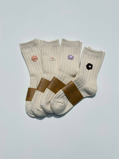 CROCHET HAPPY FLOWER SOCKS: Lavender / Ankle socks